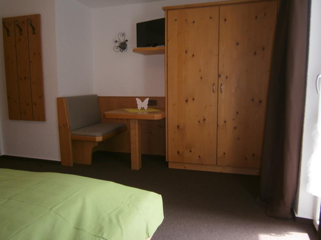 Haus Wiesenheim Fw Oetztal Längenfeld Dış mekan fotoğraf