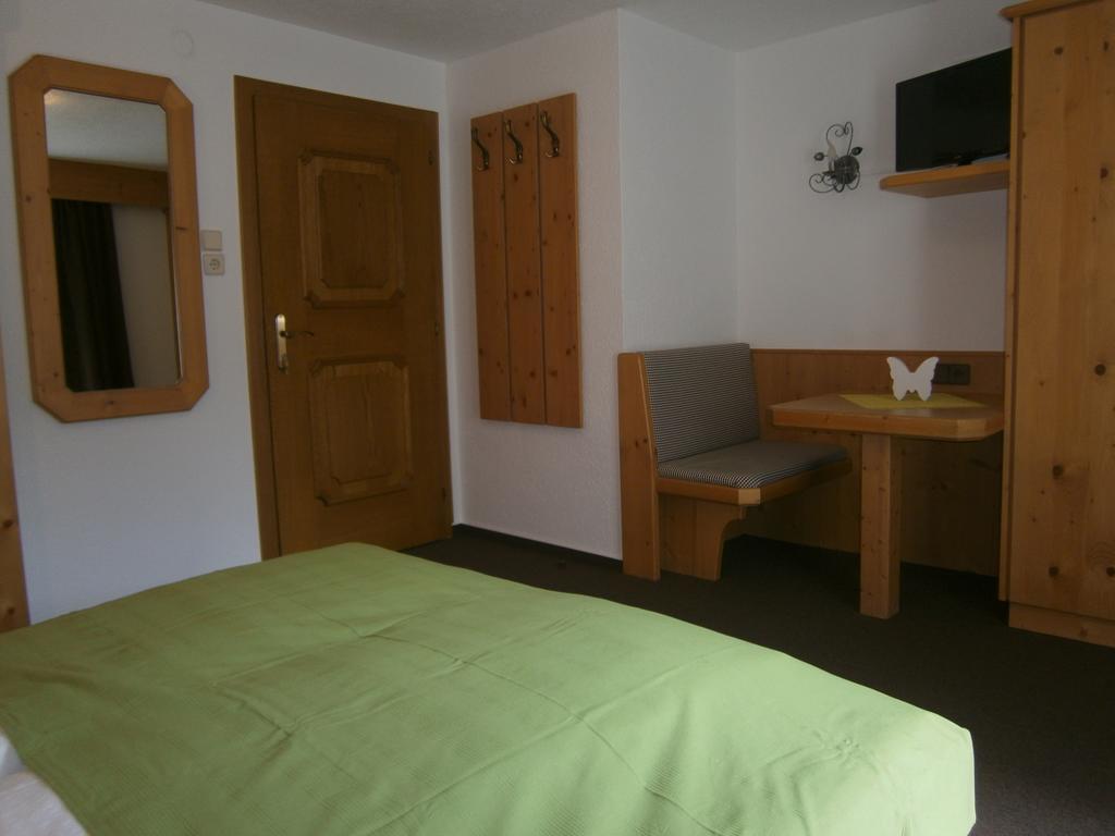 Haus Wiesenheim Fw Oetztal Längenfeld Dış mekan fotoğraf