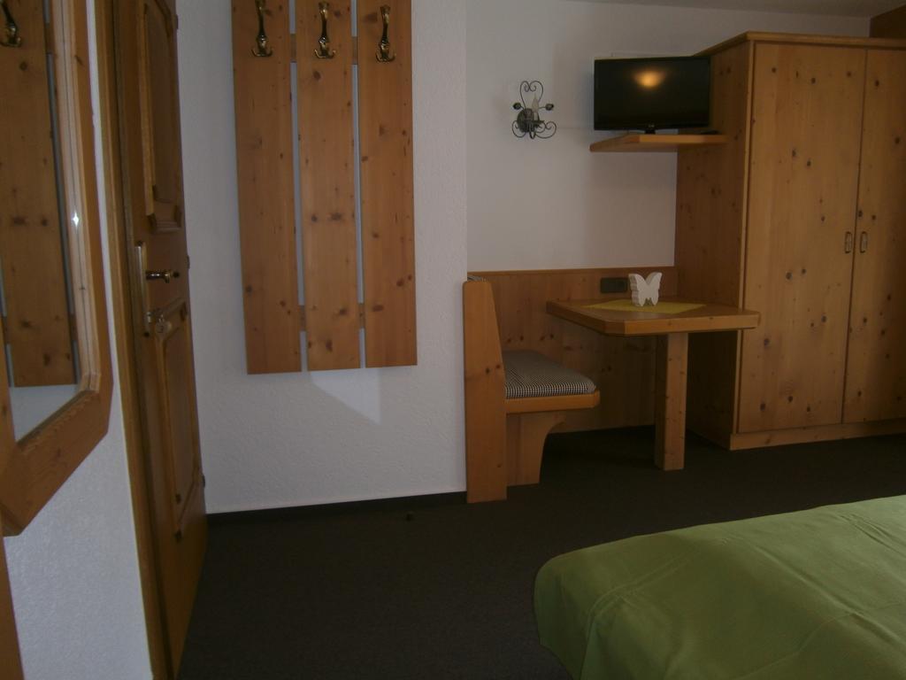 Haus Wiesenheim Fw Oetztal Längenfeld Dış mekan fotoğraf
