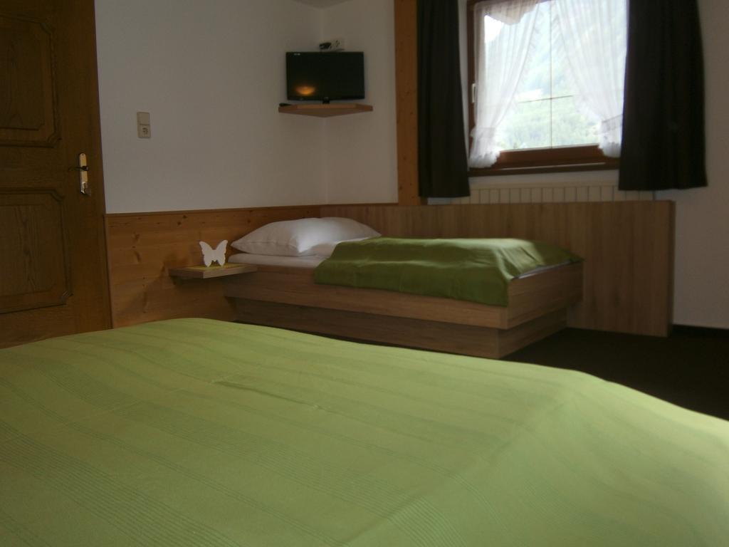Haus Wiesenheim Fw Oetztal Längenfeld Oda fotoğraf